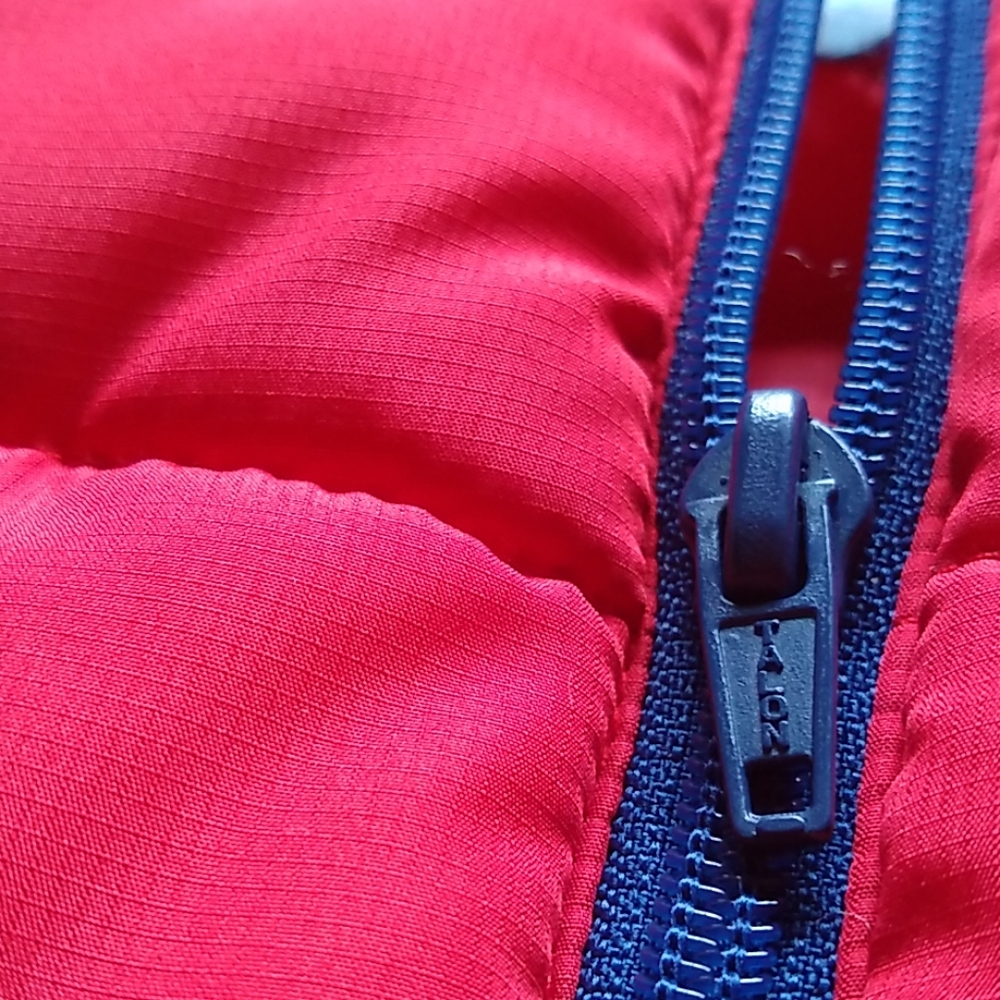 Vests - Picture 2 of 4